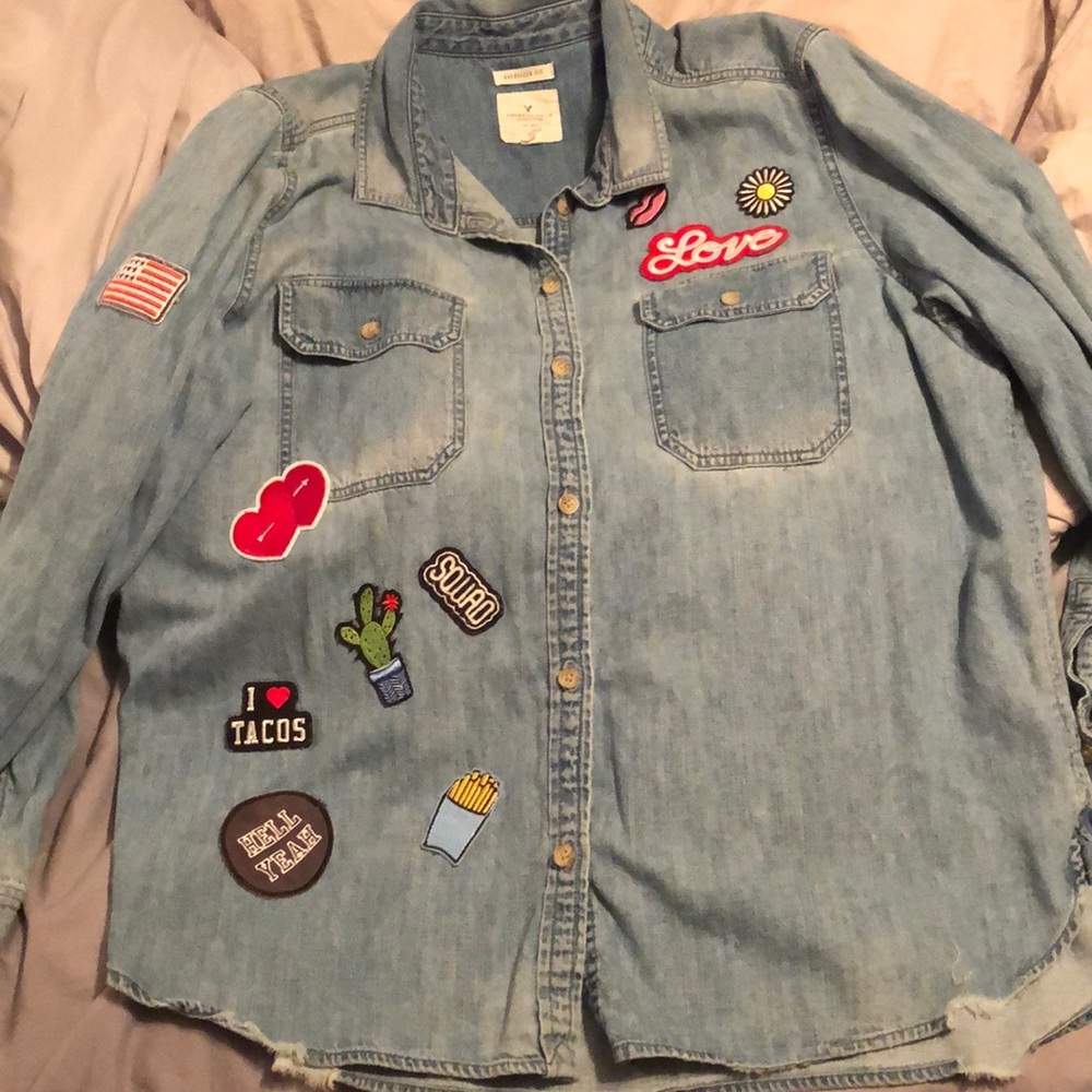 American Eagle jean shirt with patches